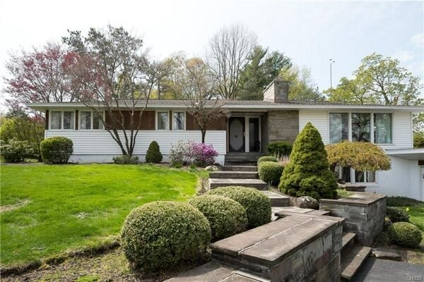3 Bedroom Home in Camillus - $199,900