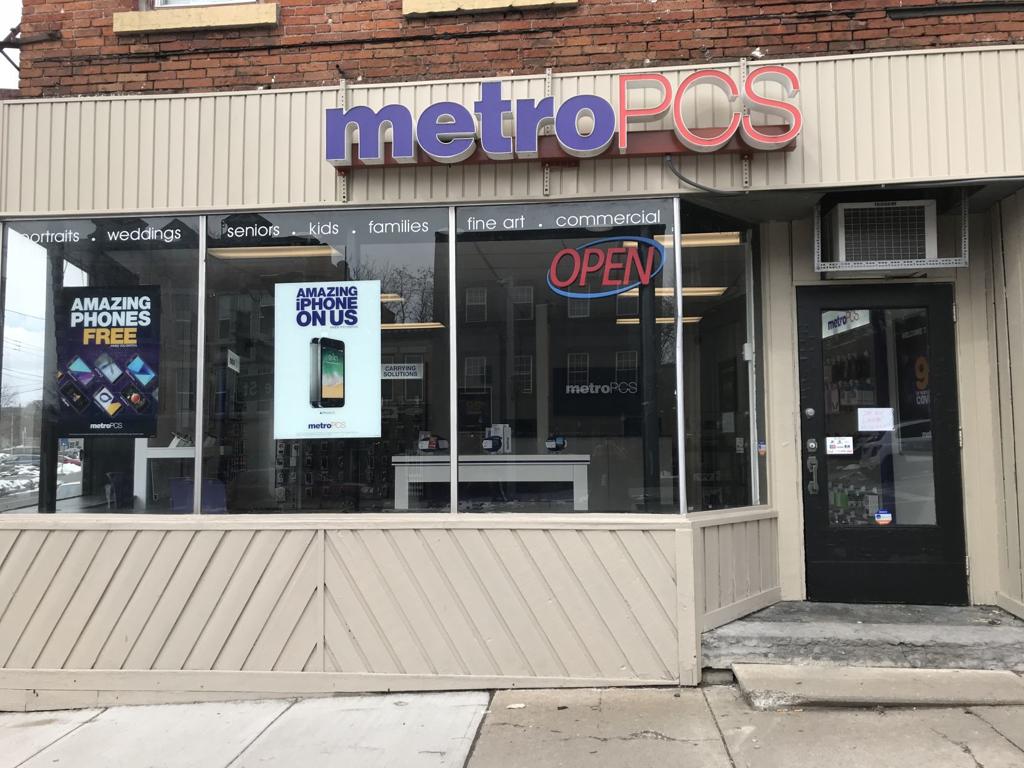 Metropcs Opens On Genesee Street In Auburn Local News