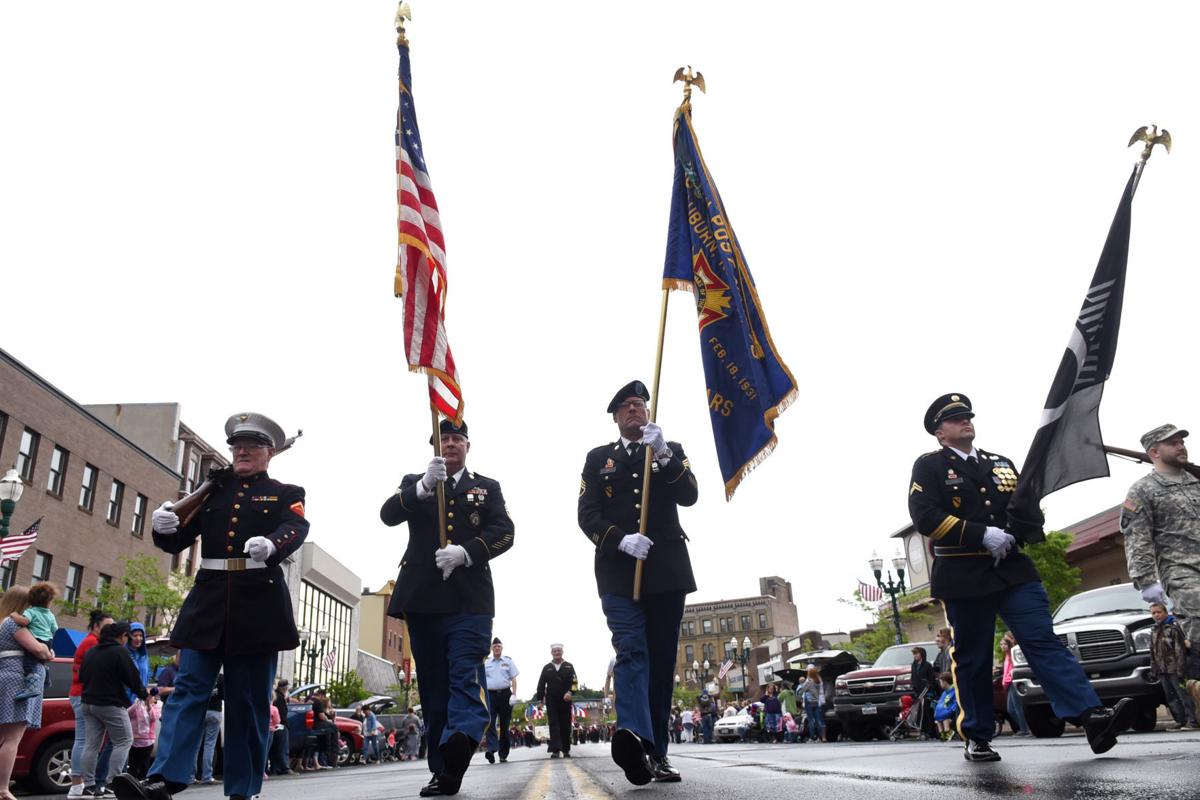 Auburn Memorial Day parade persists despite rain Local News