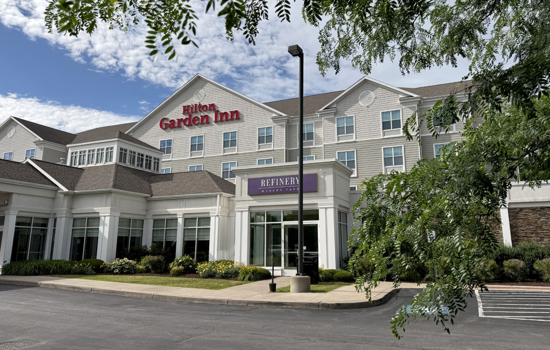 Hilton Garden Inn 1.JPG