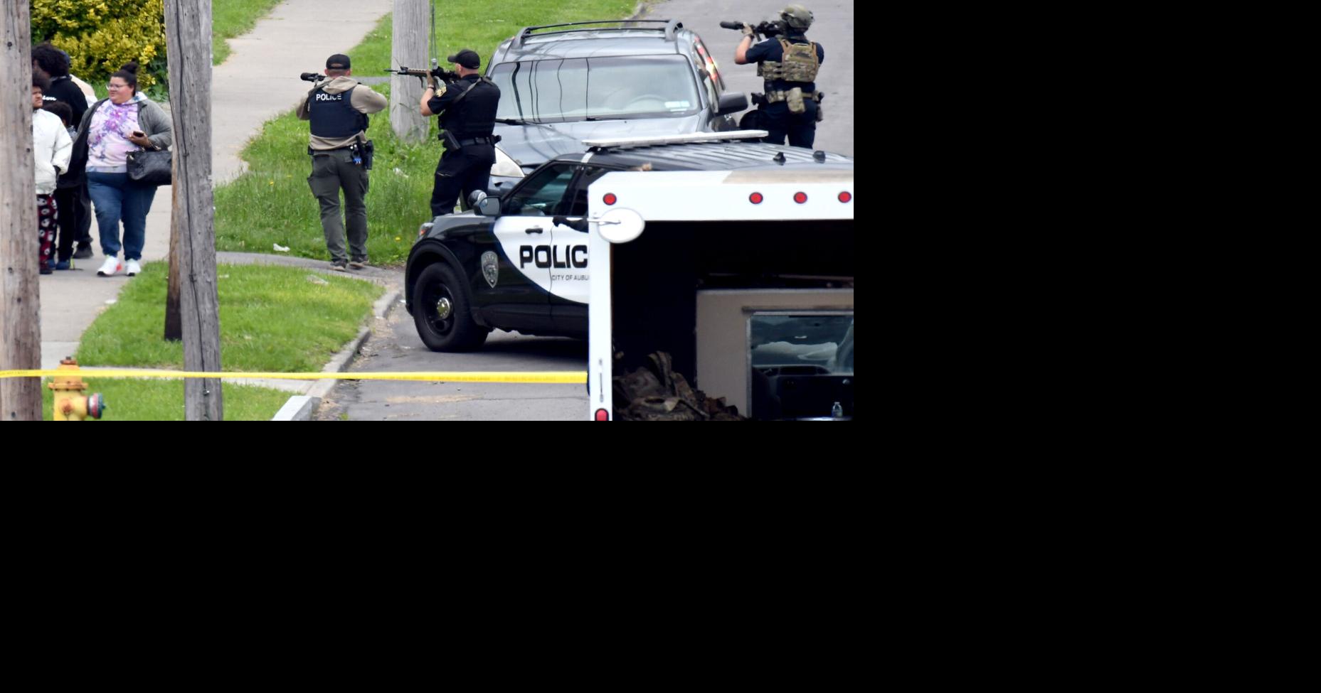 Auburn police seek suspect in assault that caused standoff