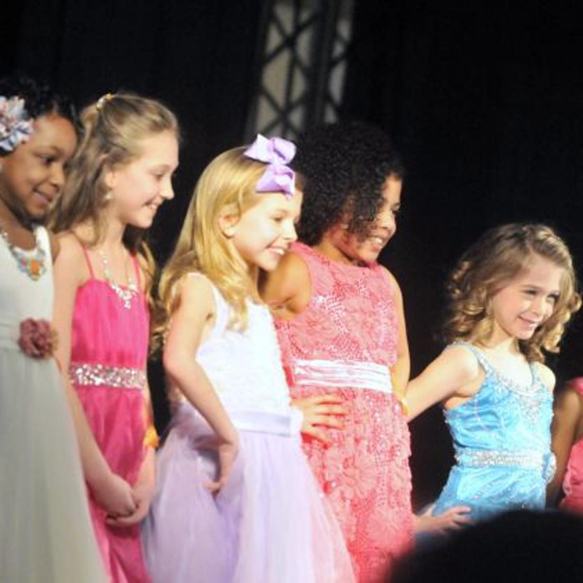 Beauty Pageant Returning To Fingerlakes Mall Contestants Wanted Lifestyles Auburnpub Com Beauty Pageant Returning To Fingerlakes Mall Contestants Wanted Lifestyles Auburnpub Com