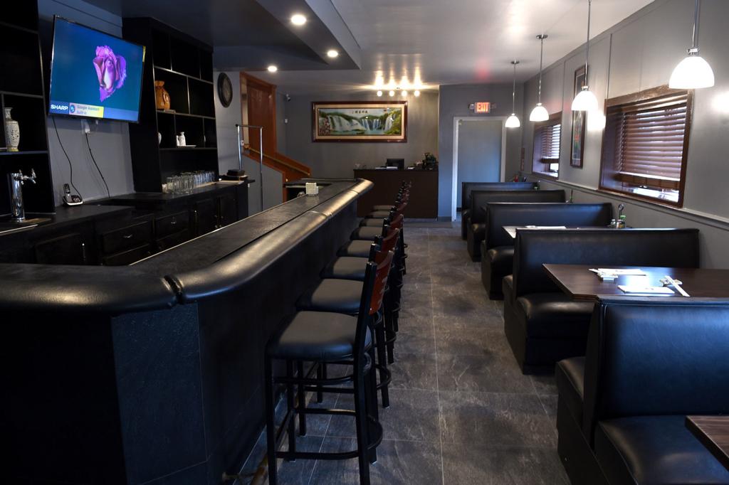 Spoon And Forks New Restaurant Brings Thai Sushi And More To