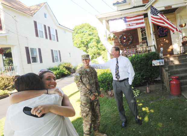 Soldier surprises Auburn family after returning from duty in Afghanistan