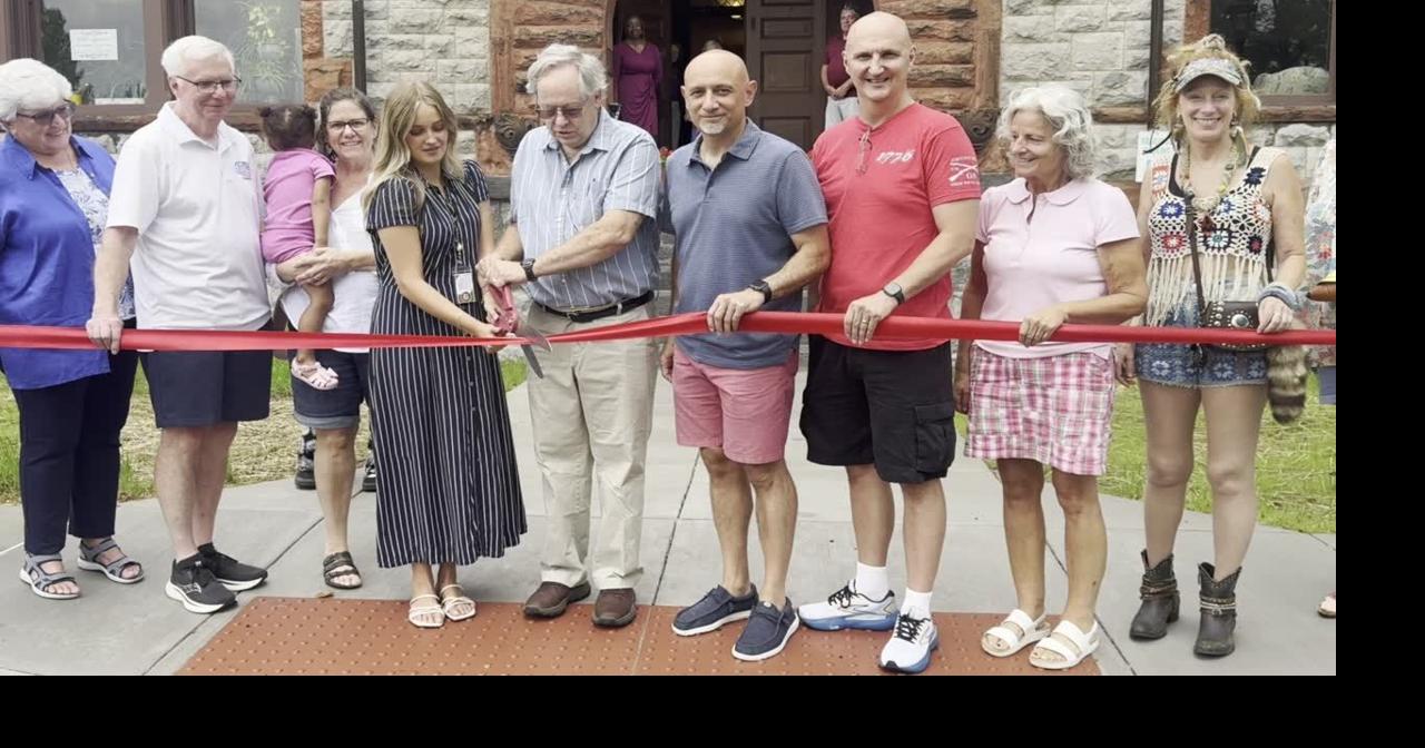  Willard Memorial Chapel celebrates new parking lot, updated lighting with ribbon cutting ceremony