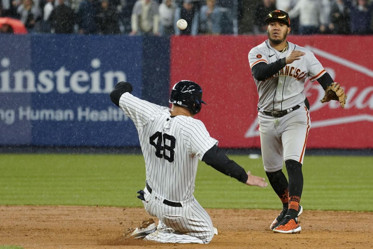 Yankees' Anthony Rizzo 'should be' good after getting hit on elbow