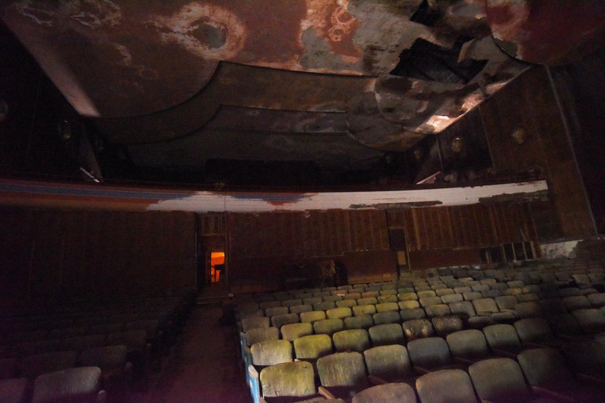 Inside the Auburn Schine Theater