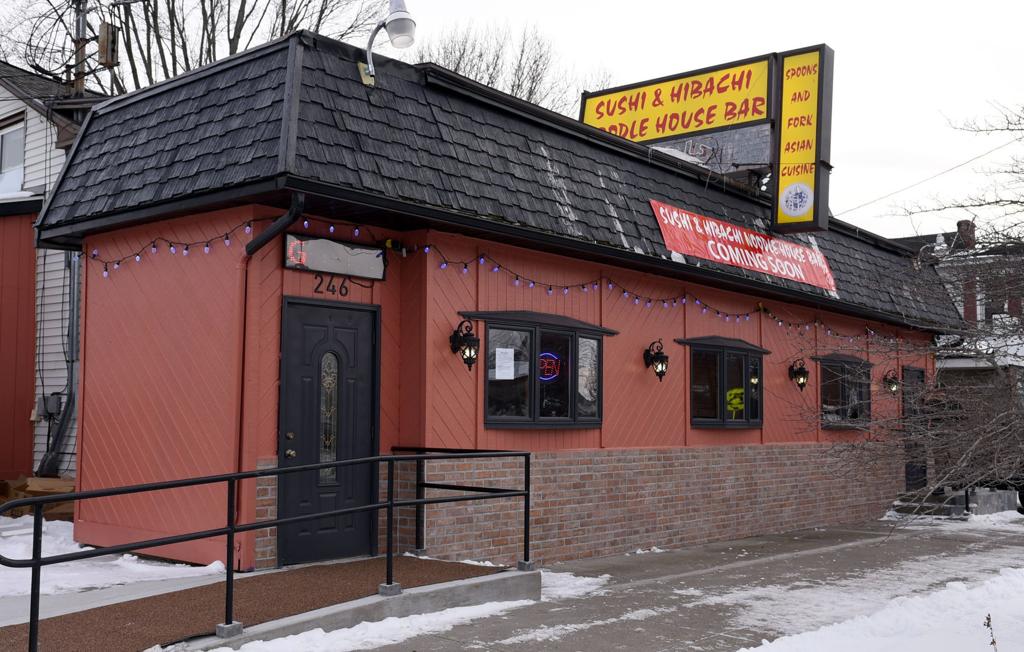 Spoon And Forks New Restaurant Brings Thai Sushi And More To