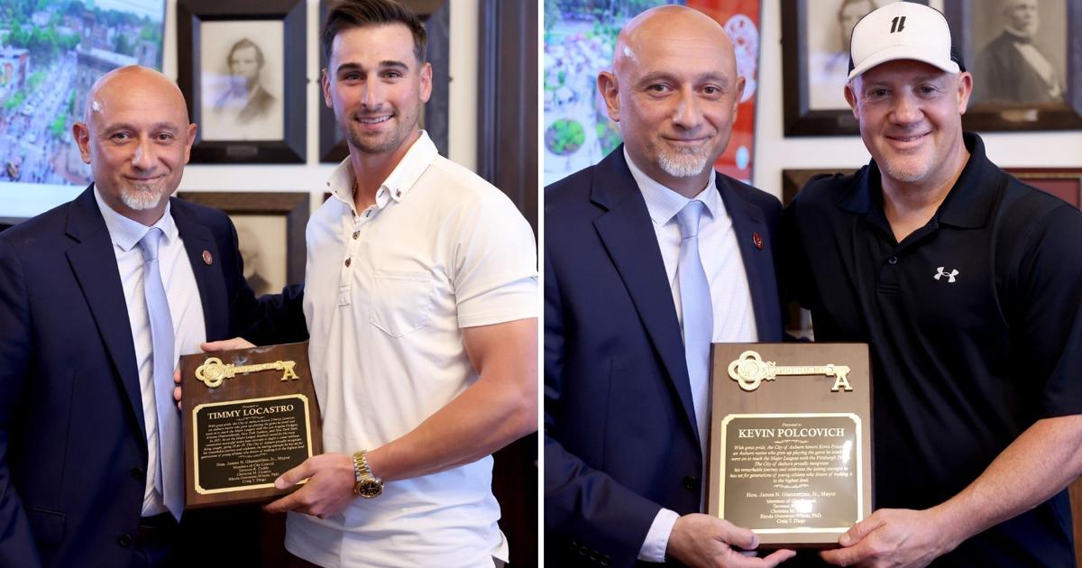 Auburn natives, former major leaguers Locastro, Polcovich receive keys to city (video)