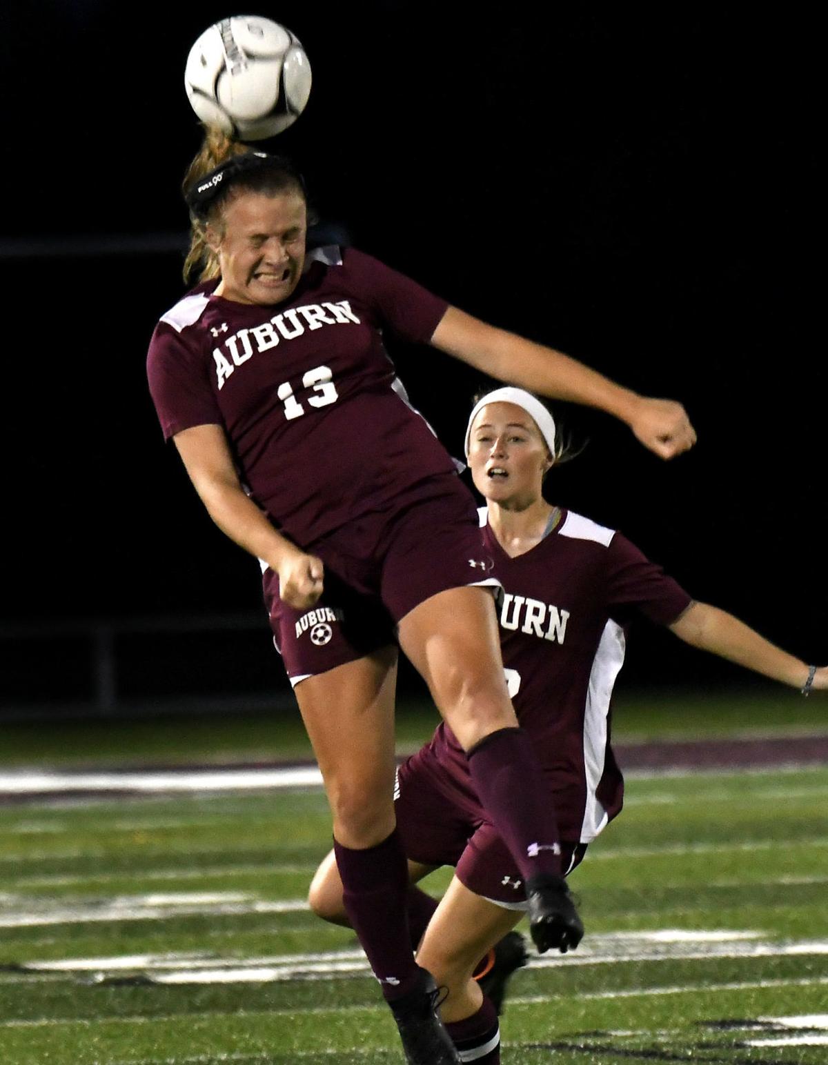 Auburn girls soccer, despite scoring chances, plays to scoreless tie