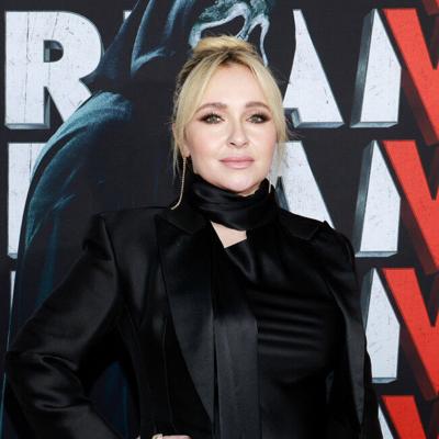 Hayden Panettiere felt scared of singing