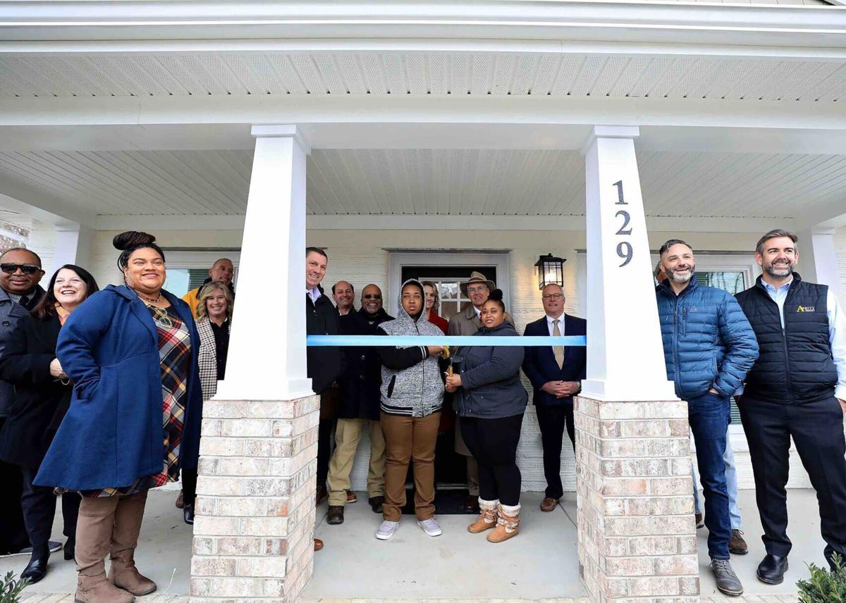 Virginia family gets keys to Habitat for Humanity's 1st 3D