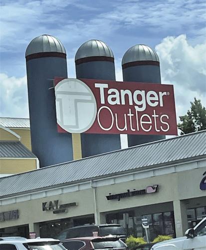 outlets.jpg