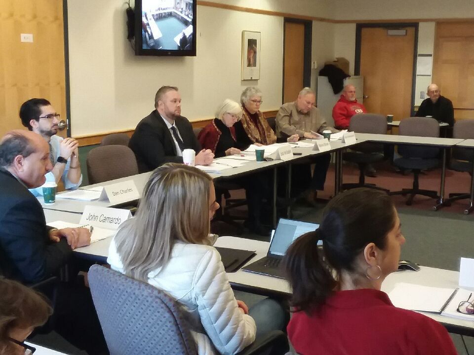 Cayuga Community College trustees extend college president's contract