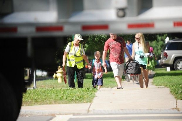 Reinforced staff of Auburn crossing guards gets in gear for new school ...