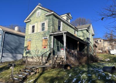 What is Auburn doing to tackle neglectful landlords and vacancies? - Vimarsana News