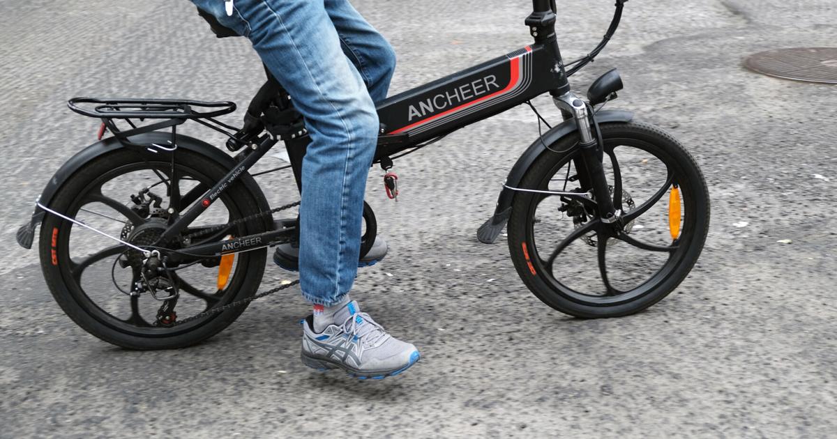 E-bike accident in Auburn sends female teen to hospital