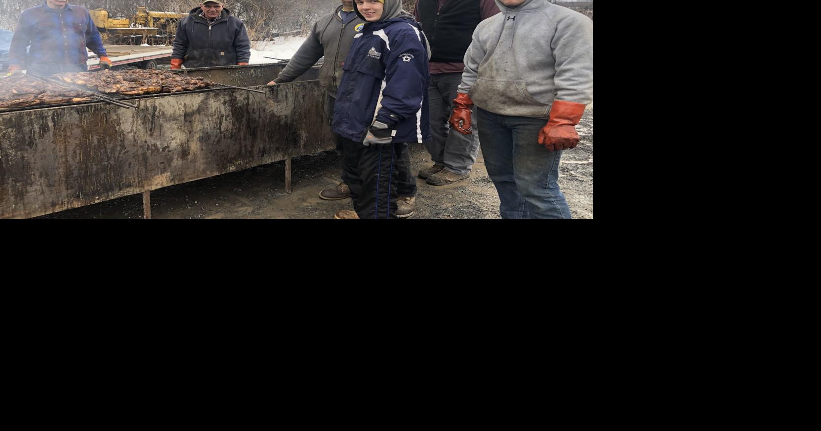 Gallery Weedsport Winter Wanderers vintage snowmobile show