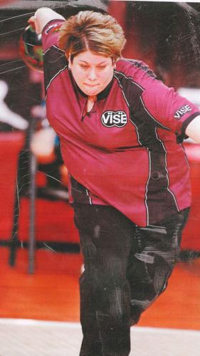 Ormie King: Learn about Auburn resident Michelle Feldman's legendary bowling  exploits