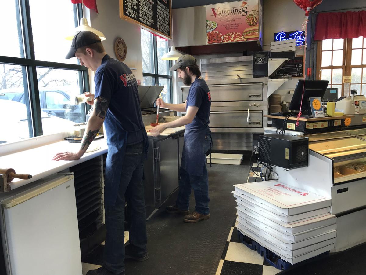 Pizza pioneers: Skaneateles family celebrates 30 years of ...
