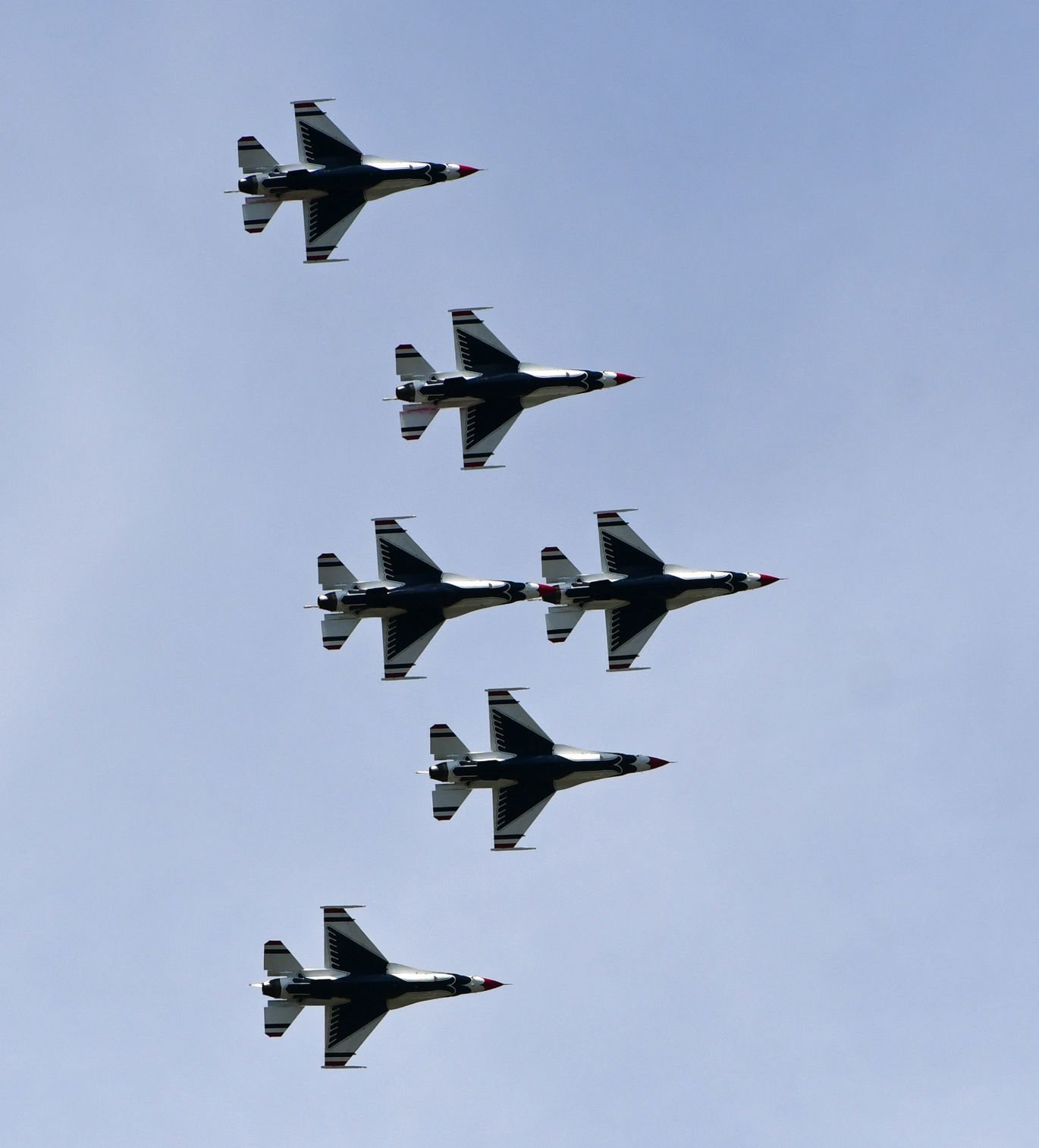 Blue Angels, Thunderbirds fly over Essex | Local | avenuenews.com