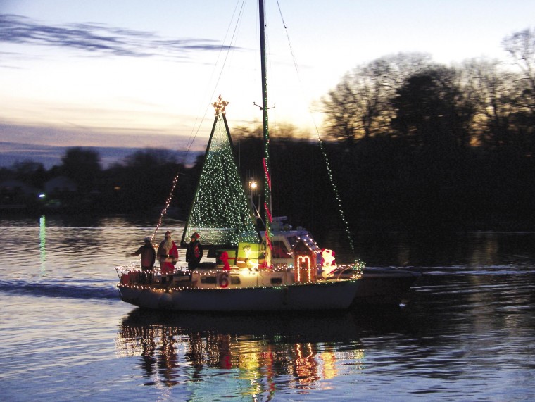 Middle River lights up with the Parade of Lighted Boats News
