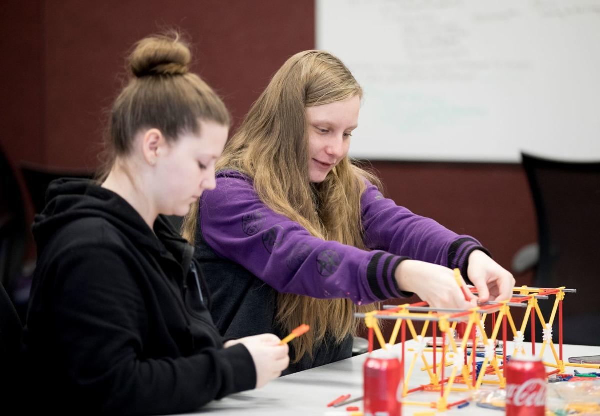 20190228_JLR_Students_08.jpg