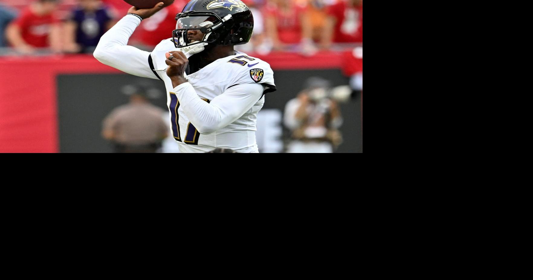 Bucs hang on to beat Ravens, 26-20