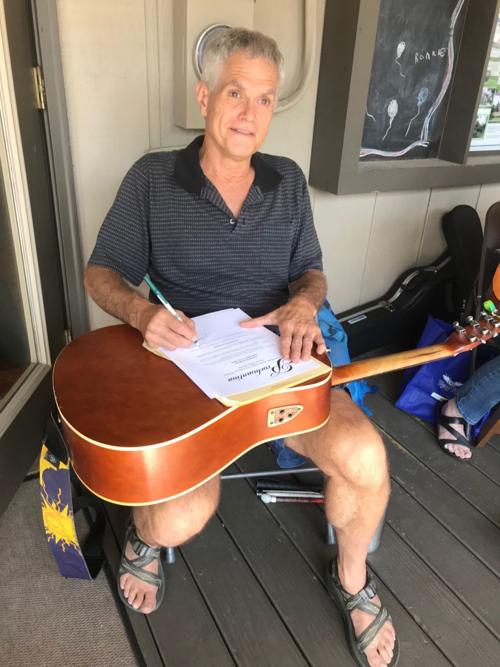 Crossnore mayor signs Constitution Week proclamation