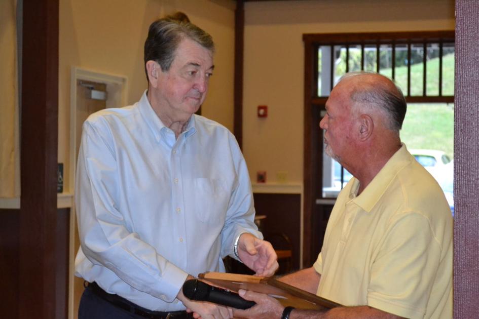 Wiseman Retires As County Manager After 21 Years News Averyjournal