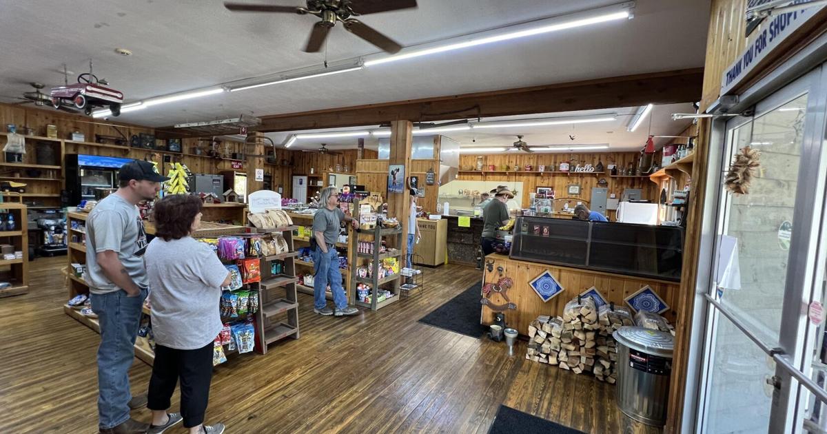 Jonas Ridge Mall Mountain Crossing reopens on Jonas Ridge | Community | averyjournal.com