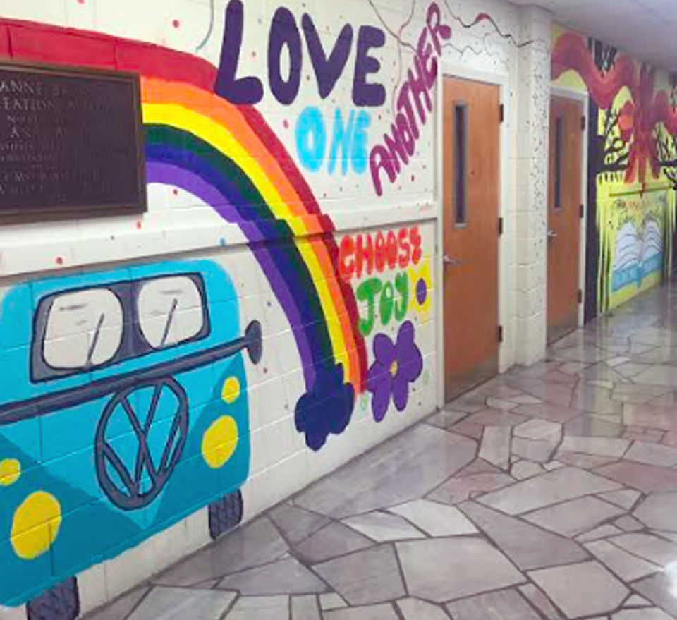 Large Draw Lmc Mural Class Creates Designs At Children S Hope