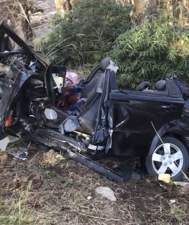 Two transported after threecar wreck on NC 105 Avery