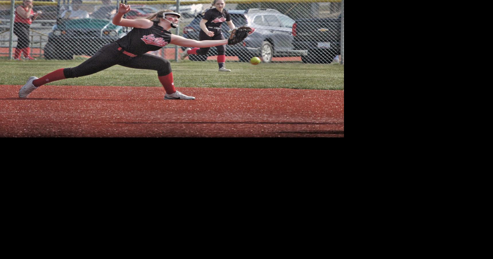 Lady Viking Softball drops nonconference home matchup with