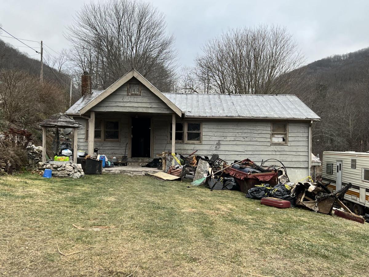 Blevins Creek fire results in loss of home, pets News
