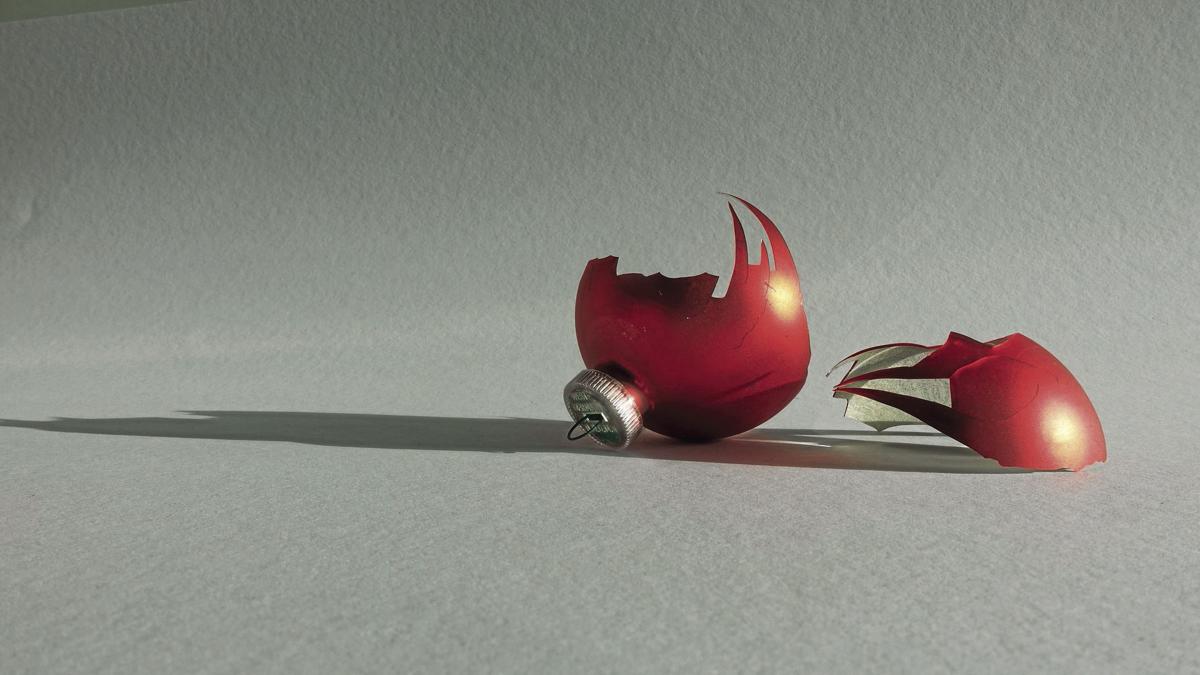 _christmas-ornament-701312_1920_CMYK.jpg