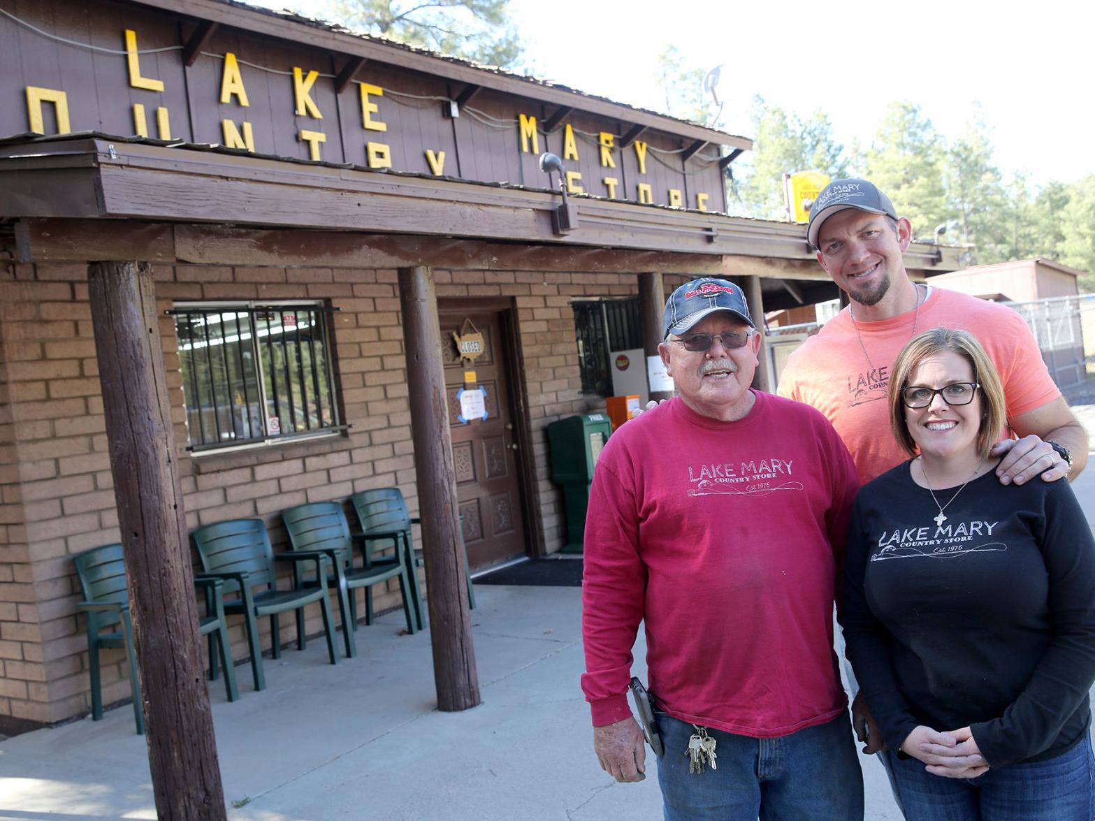 Lake Mary Country Store Reeling In The Big Ones Local Azdailysun Com