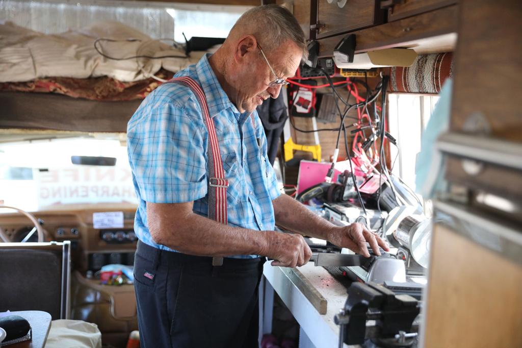 Flagstaff Man Keeps His Nose To The Grindstone Even At Age 80 Local Azdailysun Com