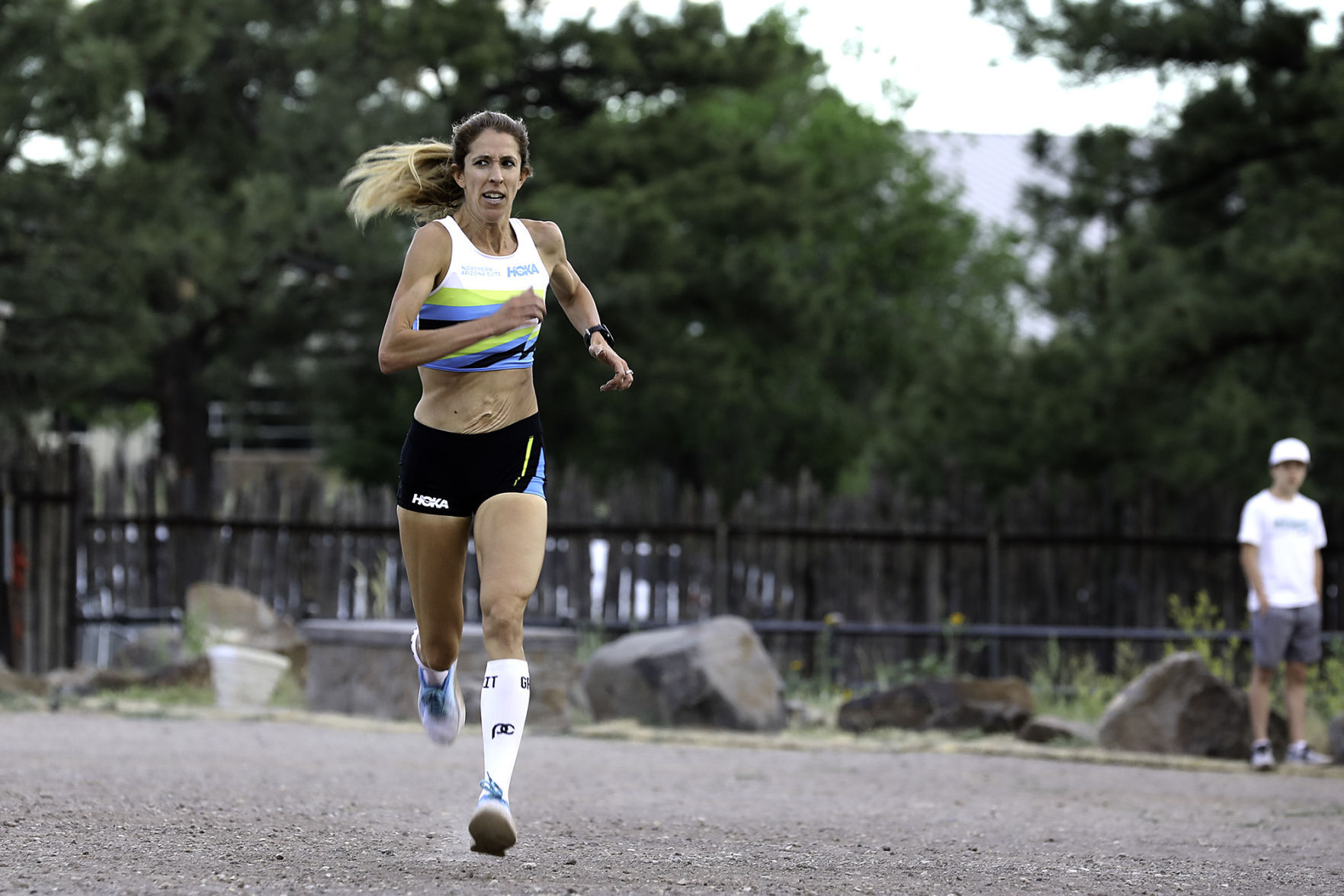 hoka one one naz elite
