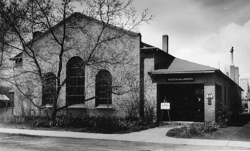 Women's Club 1934.jpg