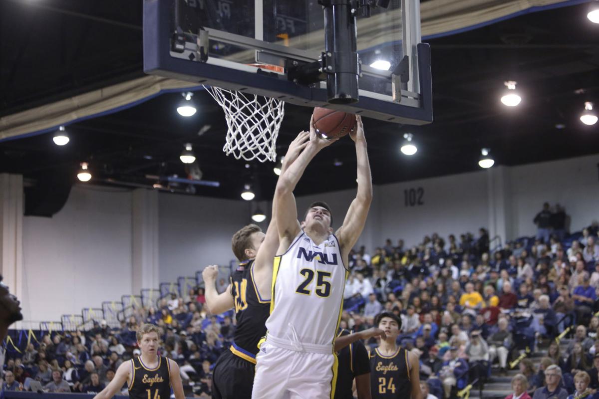 Embry Riddle Shocks Nau Men With 82 70 Victory Local