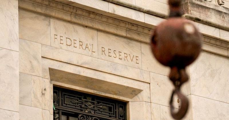 Trump plans to announce his Fed chairman choice next week