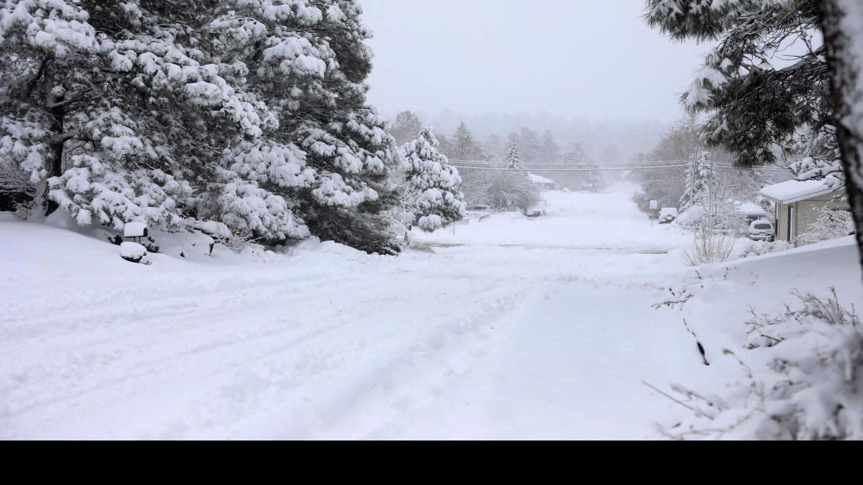 National Weather Service Issues Snowsquall Warning Local Azdailysun Com Wind, precipitation, air temperature, clouds and atmospheric pressure.today 23 february, weather +52°f. national weather service issues