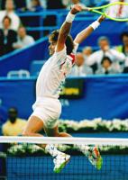 1991: Jimmy Connors rallies from 2-5 fifth-set deficit