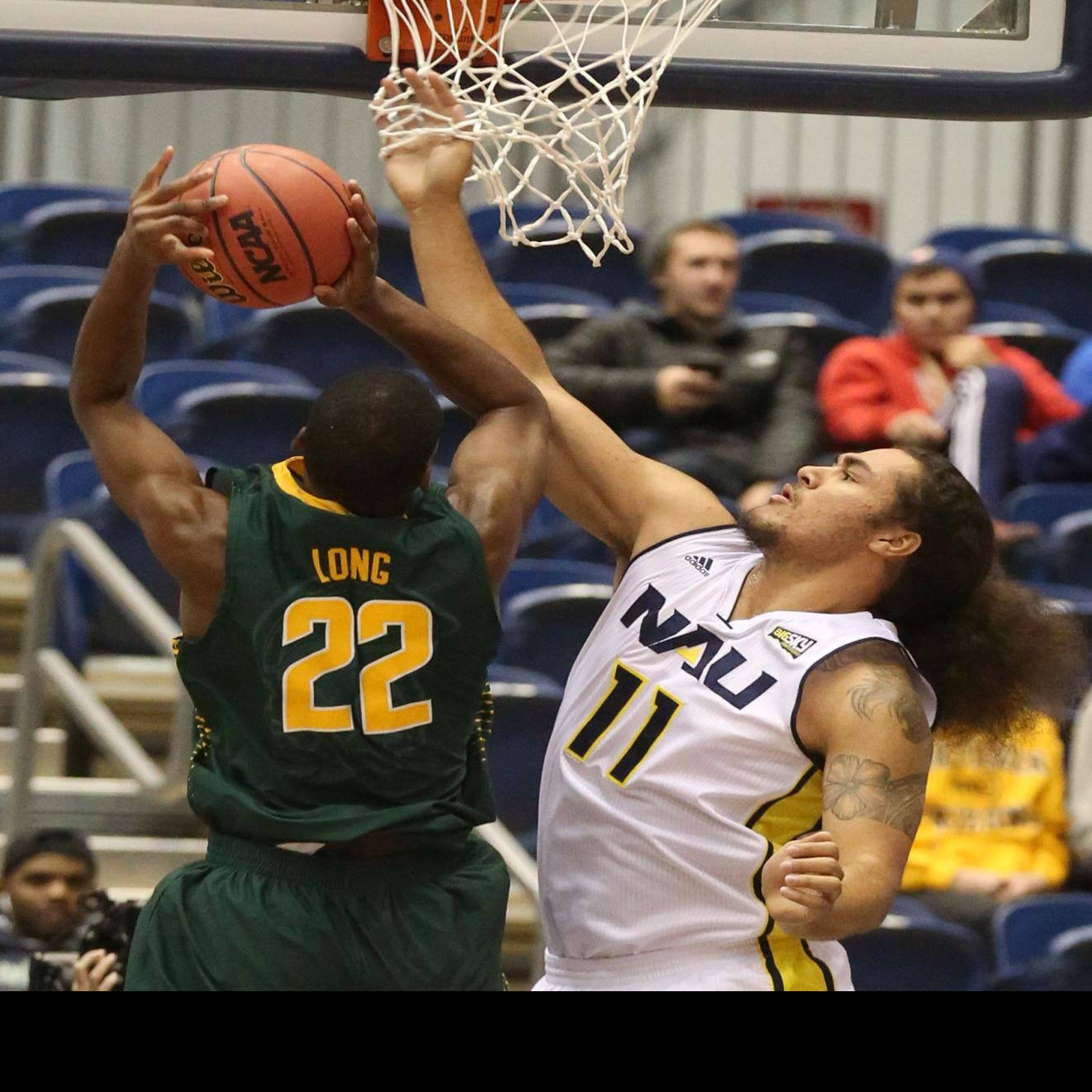 Nau Men S Basketball Falls On The Road At Cal State Bakersfield