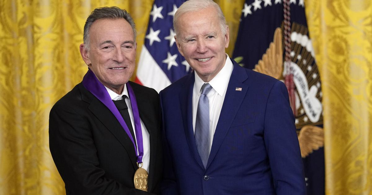 Bruce Springsteen, Julia Louis-Dreyfus, Adam Sandler honored; Def ...