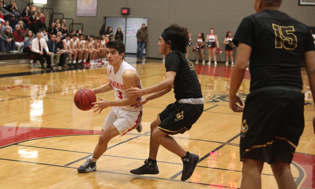 Coconino Boys Basketball Sizzles From 3 In Play In Round Outlasts