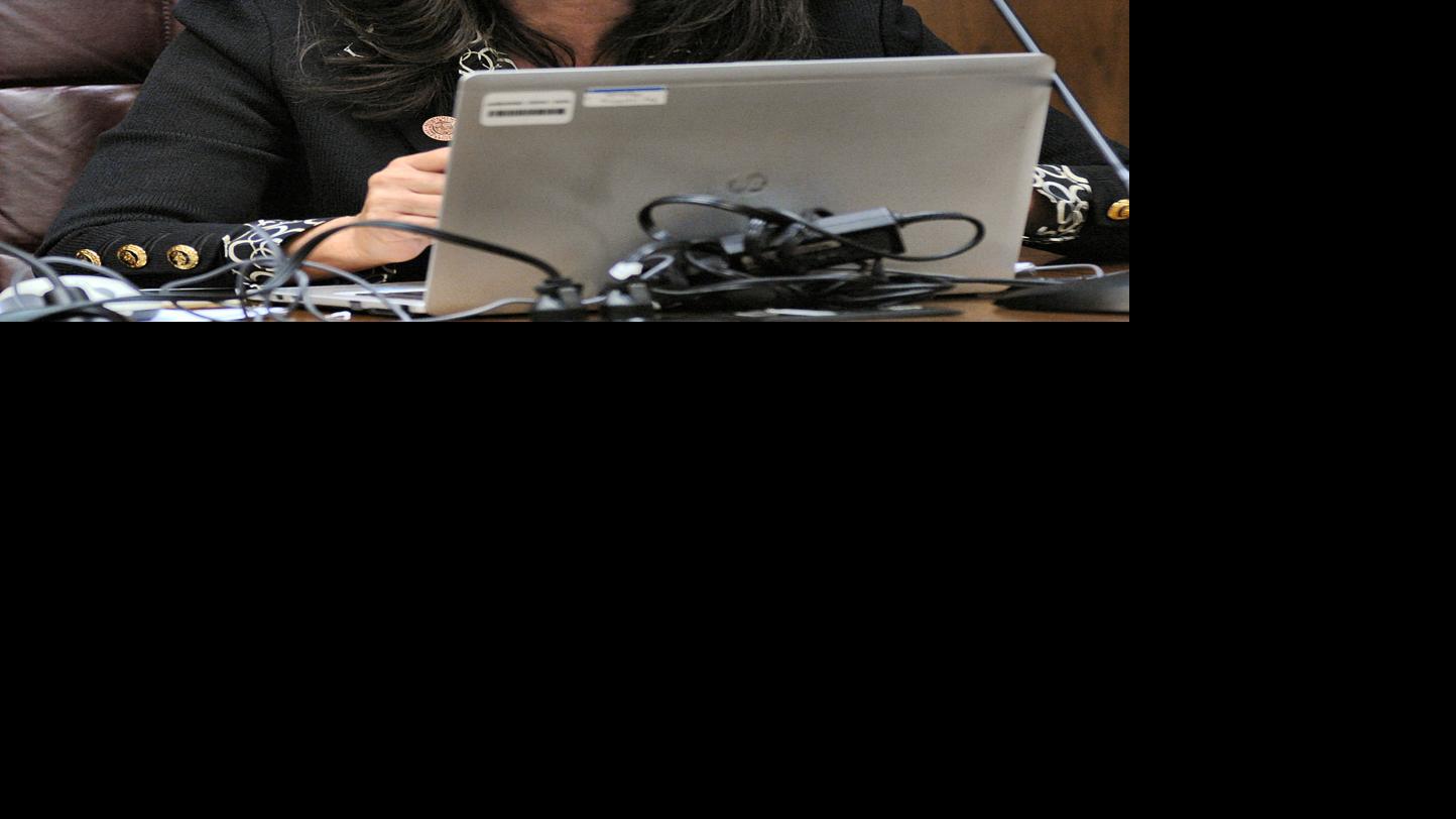 GOP moves against Democratic senator on handling of school voucher petitions