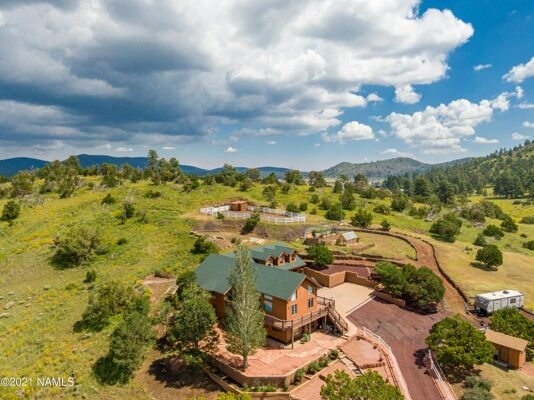 4 Bedroom Home in Flagstaff - $1,115,000