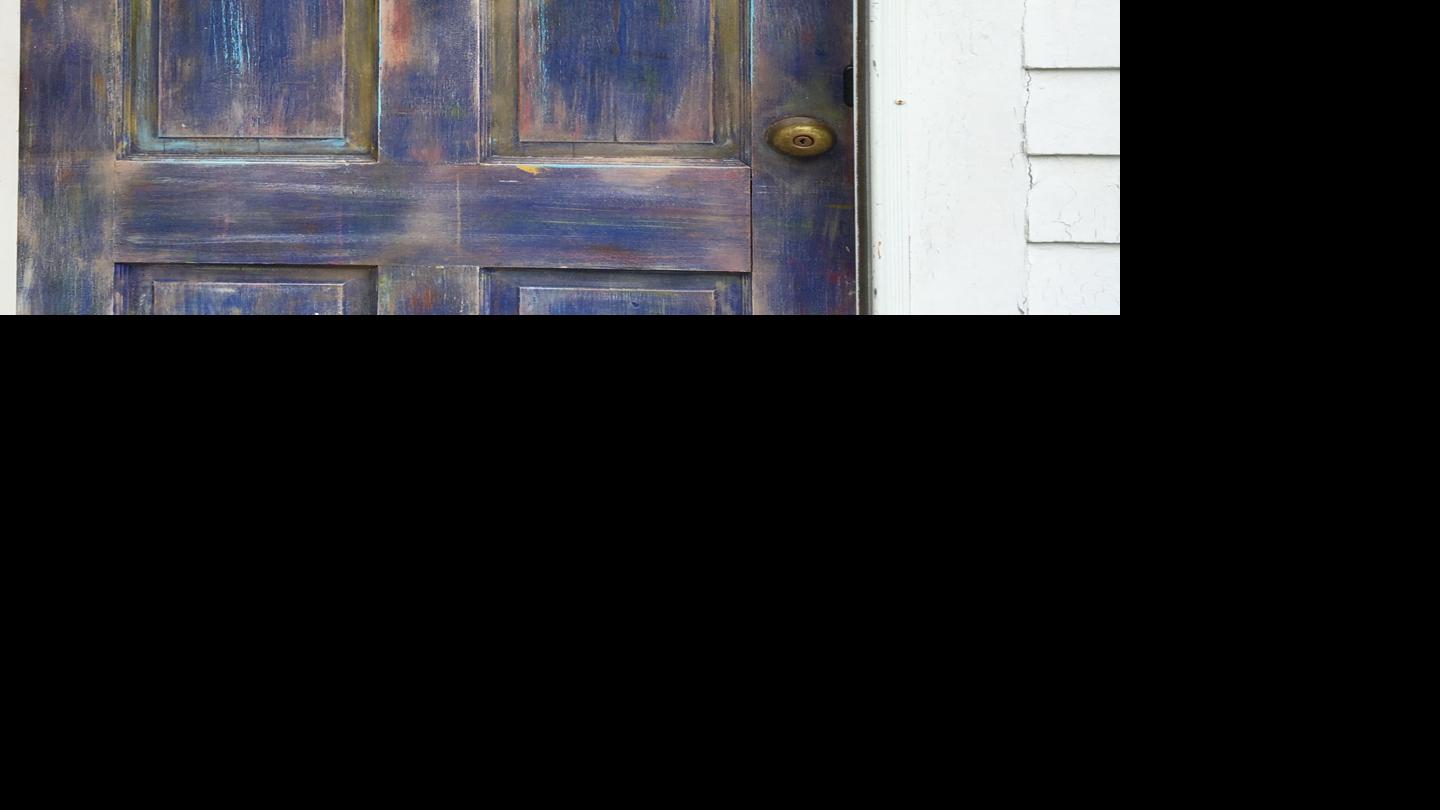 The open door of the night shift: Belongness, and the art of being home